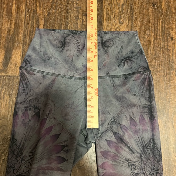 Evolution And Creation Active Leggings Size Womens Medium - Picture 7 of 8